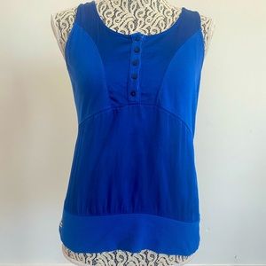 Paneled tank top with cinched bottom